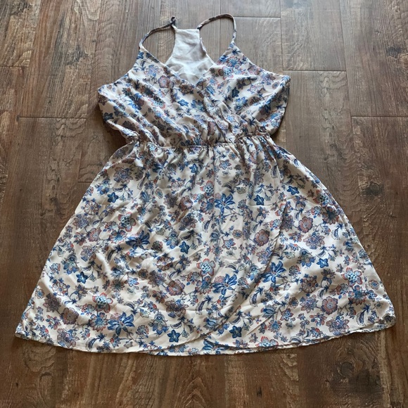 Lush Dresses & Skirts - Lush floral dress